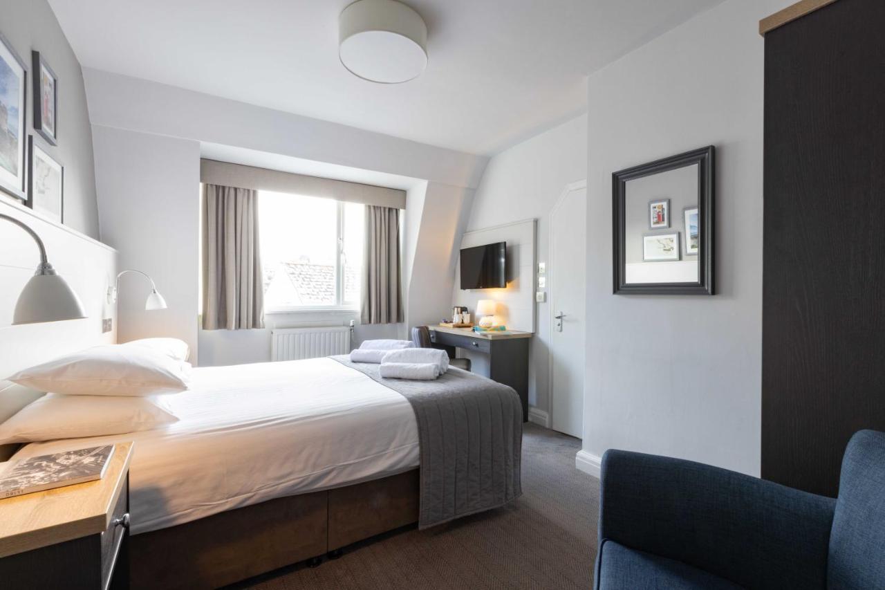Ship And Castle Hotel Saint Mawes Bilik gambar